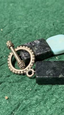 Turquoise & Black Stone Bracelet Silver Tone Toggle Clasp Boho Vintage Style 7” - Thumbnail 4