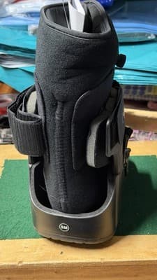 United Ortho Air Stabilizer Ankle Brace Walking Boot Size S/M New - Thumbnail 11