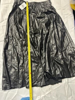 Women’s Black Pleated Faux Leather Midi Skirt Size S Elastic Waist New w/ Tag - Thumbnail 2