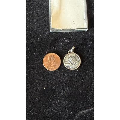 J. Balme French Sterling Silver Jesus Christ Medal Pendant Notre Dame de Paris - Thumbnail 8