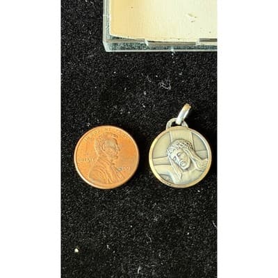 J. Balme French Sterling Silver Jesus Christ Medal Pendant Notre Dame de Paris - Thumbnail 9