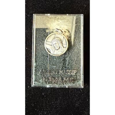 J. Balme French Sterling Silver Jesus Christ Medal Pendant Notre Dame de Paris - Thumbnail 2