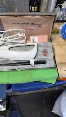 Vintage Hamilton Beach Electric Knife w/ Case Tested Working - Thumbnail 4