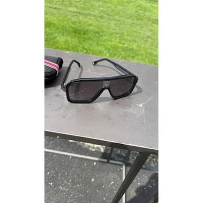 Carrera Black Navigator Sunglasses with Branded Soft Case Flat Top Sporty Style - Thumbnail 6