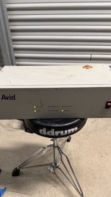 Avid Audio Sync / Digital Video Interface Rack Unit – Tested Power On - Thumbnail 5