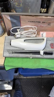 Vintage Hamilton Beach Electric Knife w/ Case Tested Working - Thumbnail 2
