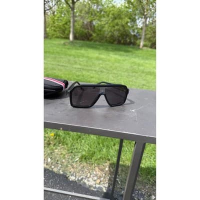 Carrera Black Navigator Sunglasses with Branded Soft Case Flat Top Sporty Style - Thumbnail 4