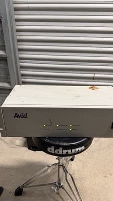 Avid Audio Sync / Digital Video Interface Rack Unit – Tested Power On - Thumbnail 3