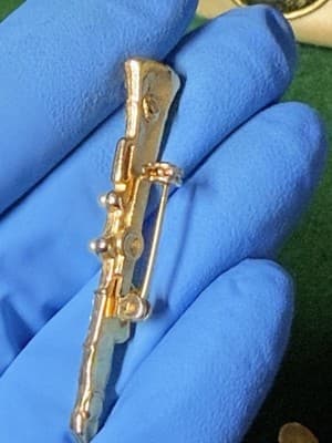 Vintage Gold Tone Rhinestone Flute Brooch Pin Faux Pearls Music Instrument - Thumbnail 6