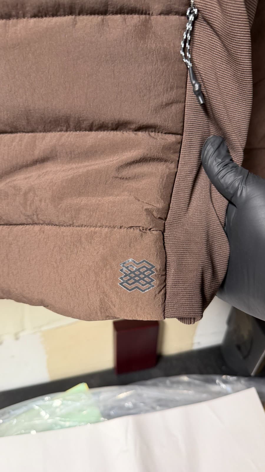 FLX Men’s Puffer Jacket Brown Size M Lightweight Quilted Zip Up NWT - Thumbnail 2