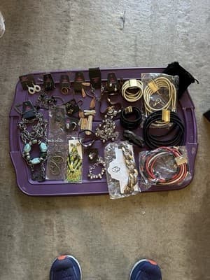 Lot of Fashion Jewelry – Necklaces, Bracelets, Earrings, Mixed Styles #4