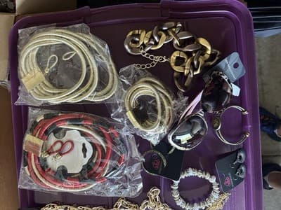 Lot 5 New Fashion Jewelry Pieces – Necklaces, Bracelets, Earrings, Rings - Thumbnail 4