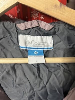 Columbia Women’s Hooded Jacket Pink Gray Snowflake Print Size L Lightweight - Thumbnail 2