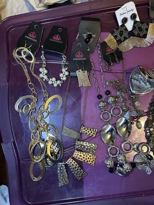 Costume Jewelry Lot – Paparazzi Necklaces, Earrings, Bracelets & Chunky Chains - Thumbnail 3