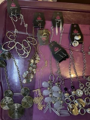 Costume Jewelry Lot8 – Paparazzi Necklaces, Earrings, Bracelets & Accessories - Thumbnail 2