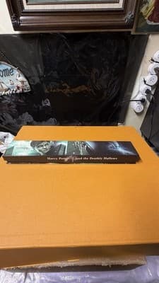 Harry Potter Wand Replica w/ Original Box – Decorative Collectible Prop - Thumbnail 4