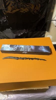 Harry Potter Wand Replica Collectible w/ Box – Display Prop, Made in China