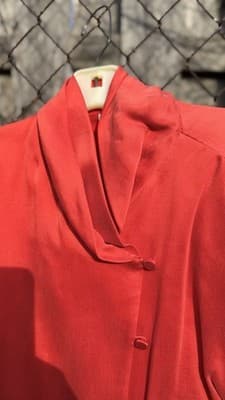 Dana Buchman 100% Silk Blouse Red Size 10 NWT Button Front - Thumbnail 2