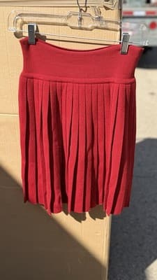 Donna Karan Wool Pleated Skirt Red Womens M Bergdorf Goodman Knit