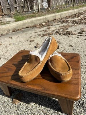 Koolaburra by UGG Lezly Chestnut Suede Faux Fur Moccasin Slippers Women's Size 6