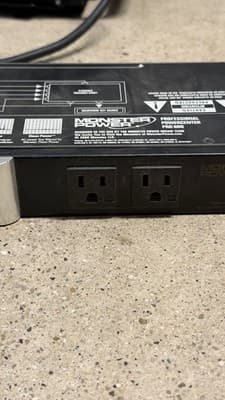 Monster Power Pro 300 Rack Power Conditioner Surge Protector Tested - Thumbnail 6