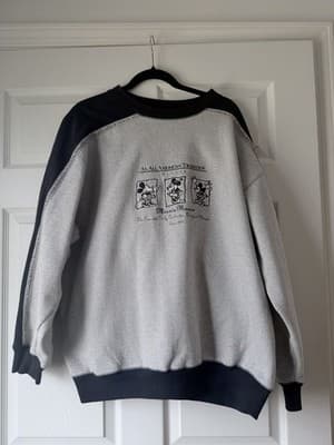 Vintage Walt Disney World Minnie Mouse Sweatshirt Gray Black Crewneck Size L