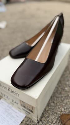Calvin Klein Brown Leather Pumps Block Heel Square Toe Size 5.5 B Italy - Thumbnail 3