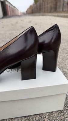 Calvin Klein Brown Leather Pumps Block Heel Square Toe Size 5.5 B Italy - Thumbnail 4