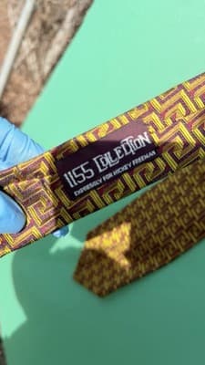 Vintage ISS Collection Silk Tie Geometric Gold Red Pattern Made in Korea - Thumbnail 4