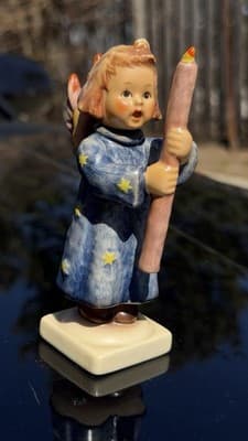 Goebel Millennium 2000 Angel With Candle Figurine First Issue - Thumbnail 2