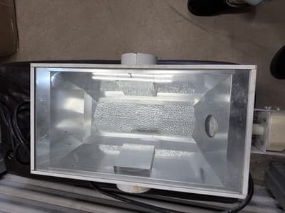 Sun System Grow Light Fixture Hydroponic HPS/MH Lamp Hood 20” Working