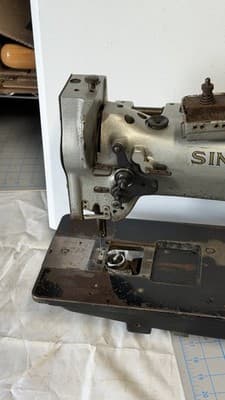 Vintage Singer 111W155 Industrial Sewing Machine Head As-Is - Thumbnail 5