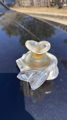 Lalique Samoa Crystal Perfume Bottle Frosted Clear Glass Red Accent - Thumbnail 4