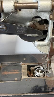 Vintage Singer 111W155 Industrial Sewing Machine Head As-Is - Thumbnail 11