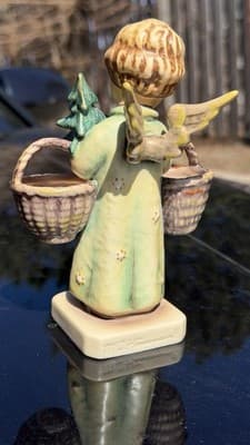 Goebel Angel Figurine w Baskets & Christmas Tree 1987 Germany - Thumbnail 8