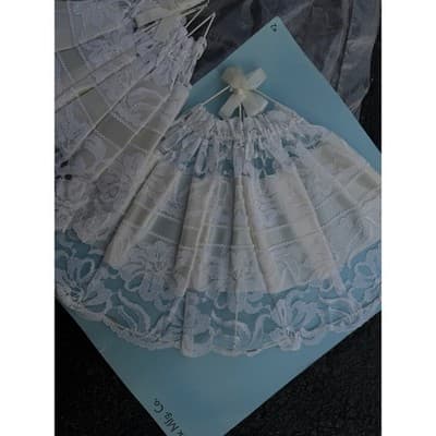 Vintage Clark Mfg Co White Lace Bridal Fans Set of 2 Wedding Photography Props - Thumbnail 3