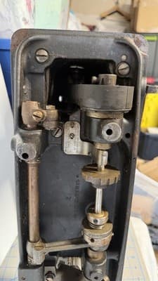 Vintage Singer 111W155 Industrial Sewing Machine Head As-Is - Thumbnail 18
