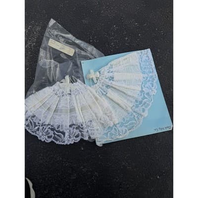 Vintage Clark Mfg Co White Lace Bridal Fans Set of 2 Wedding Photography Props - Thumbnail 2