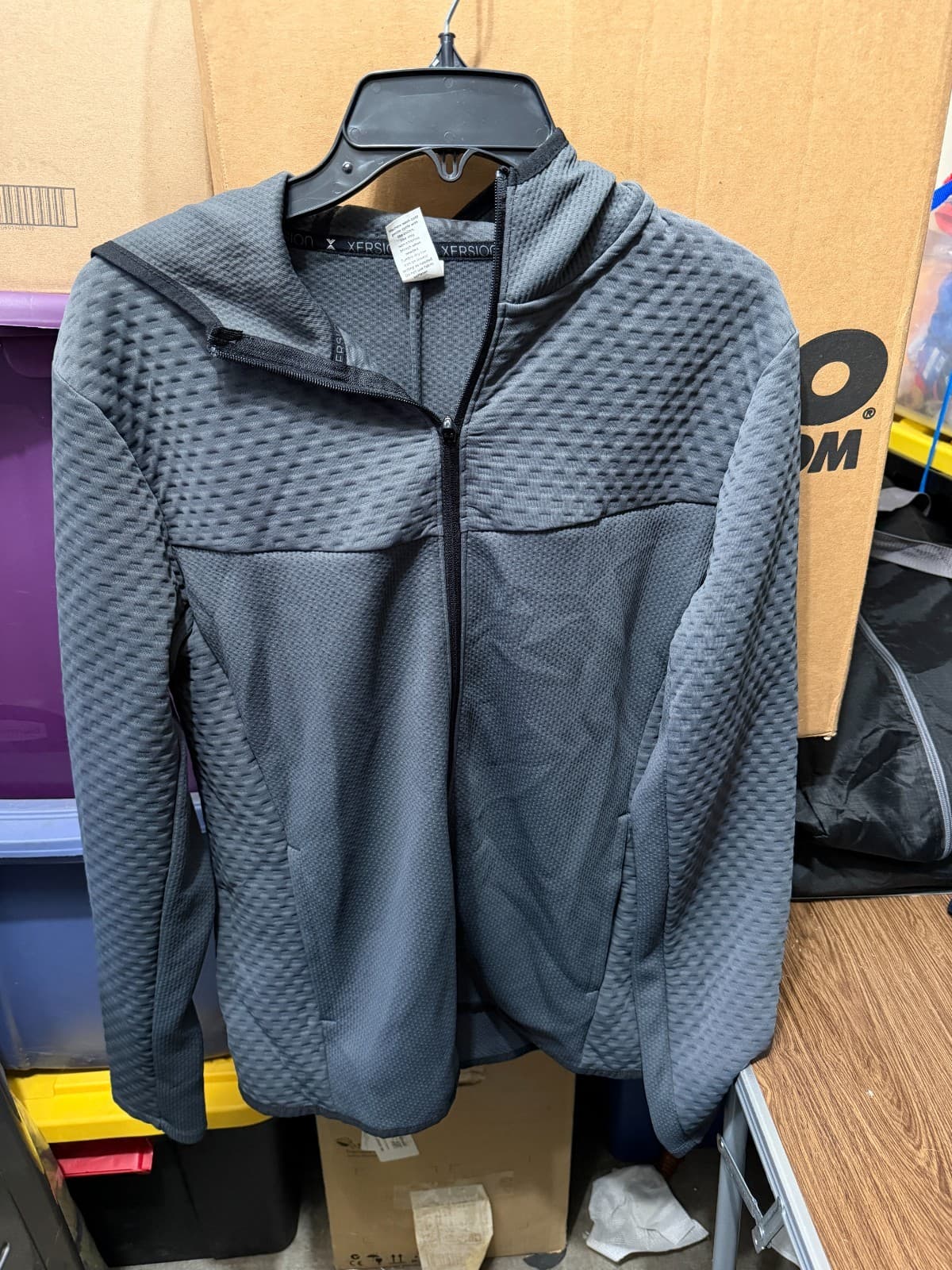 Xersion Men’s Highland Gray Full Zip Hoodie Jacket Size S New w/ Tags