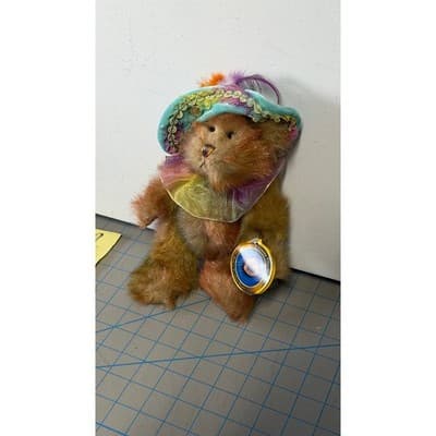 Brass Button Pendant Bears Harlow Pickford Bears Ltd Emerald Heart Necklace 2000 - Thumbnail 4