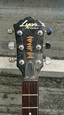Rare Lyon by Washburn Def Leppard Union Jack Electric Guitar - Thumbnail 3