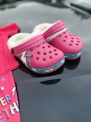 Girls Unicorn Outfit Set with Fleece Clogs Pink Size 100 / EU 30 - Thumbnail 2