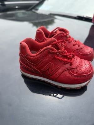 New Balance Toddler Sneakers Red Size 5 US Kids Shoes IC574S2