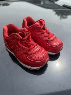 New Balance Toddler Sneakers Red Size 5 US Kids Shoes IC574S2 - Thumbnail 3