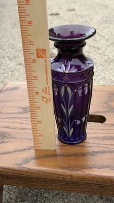 FENTON Mulberry Panel Vase w/Floral Design- Signed S Stephine - Thumbnail 5