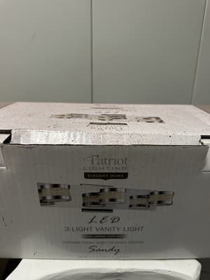 Patriot Lighting LED 3-Light Vanity Fixture Bathroom Wall Mount New