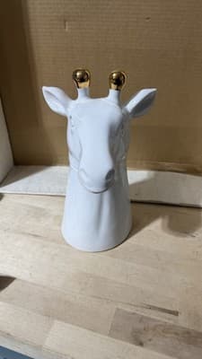 White Ceramic Giraffe Jar with Gold Horns – Decorative Storage Container - Thumbnail 3
