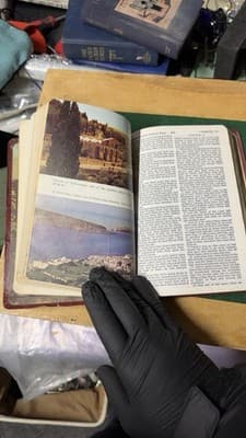 Holy Bible KJV Vintage Red Hardcover w/ Dedication 1980 - Thumbnail 8