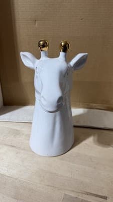 White Ceramic Giraffe Jar with Gold Horns – Decorative Storage Container - Thumbnail 2