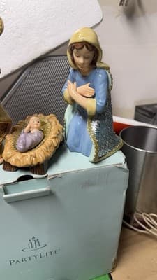 Partylite Nativity Set Joseph Mary Baby Jesus Figurines w/ Box - Thumbnail 5